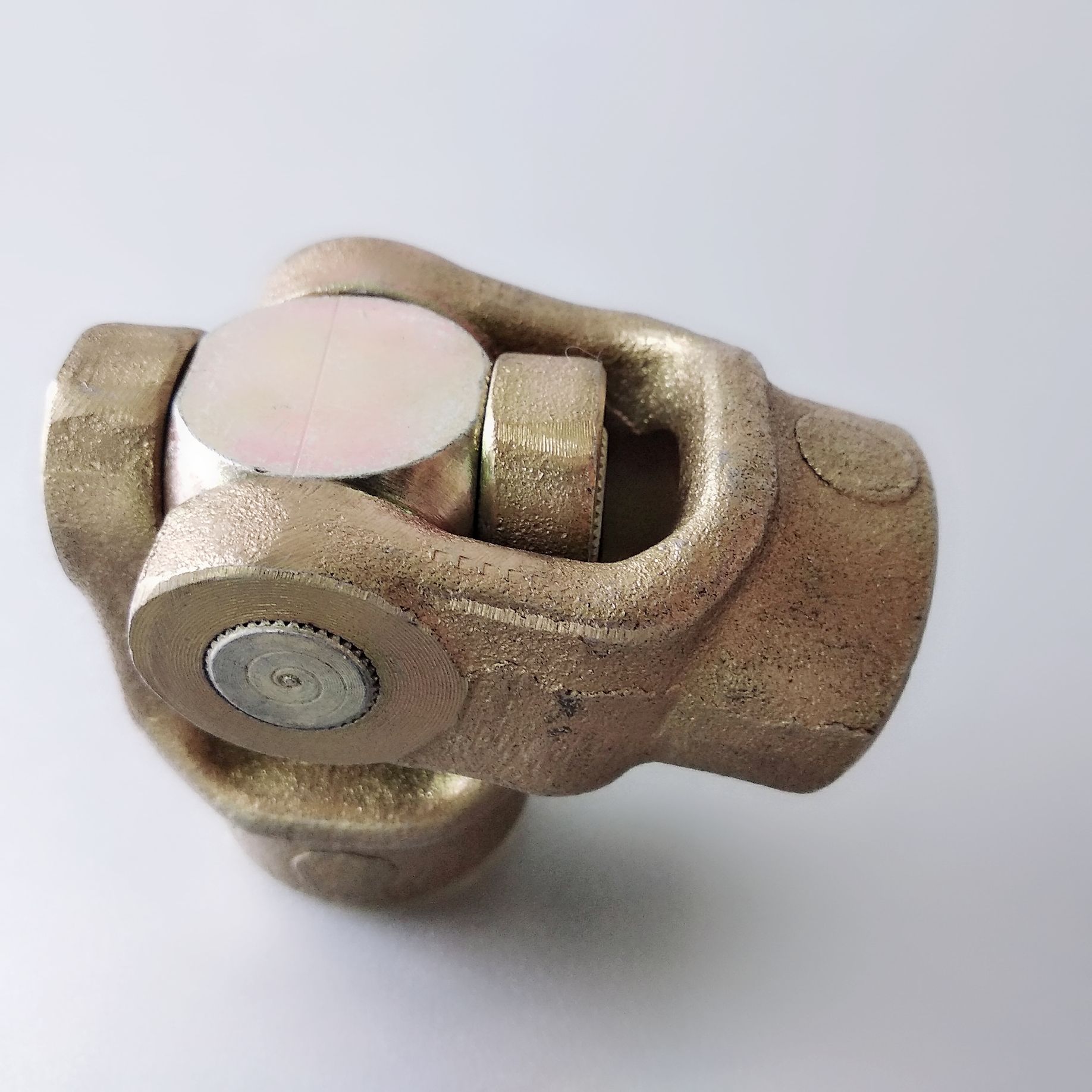 Customized Pto Cardan Shaft with Shear Bolt Torque Limiter Customized Pto Cardan Shaft with Shear Bolt Torque Limiter